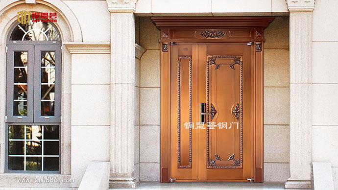 銅盟薈銅門，于簡約處尋找輕奢之美！